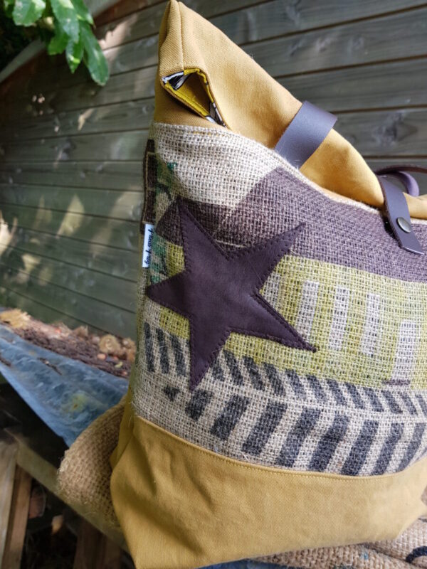 Sac Ralph Gauthier en toile de jute recyclée et en toile épaisse moutarde – Image 5