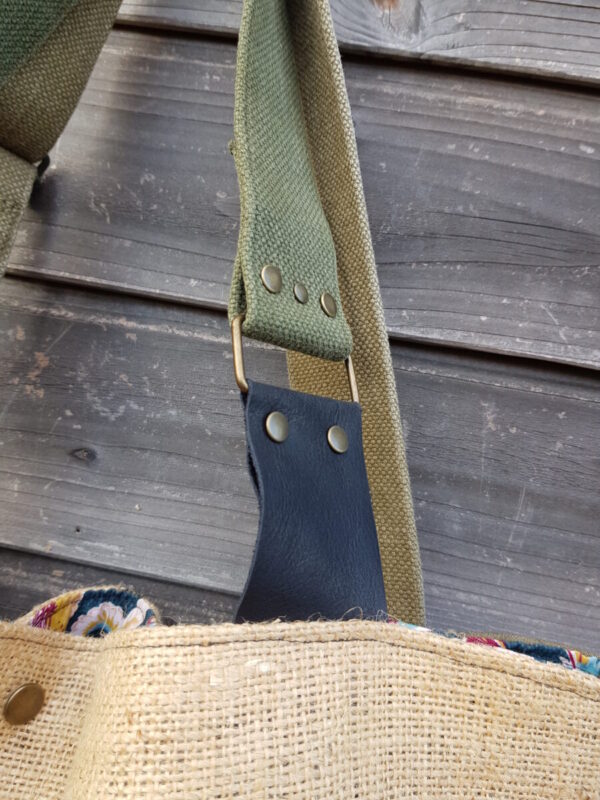 Sac shopping Miss Ouada en toile de jute recyclé (sac à café) et en cuir noir – Image 10