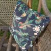 Coussin Jejeeh en toile militaire recyclé et en velours fantaisie – Image 4