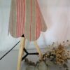 Abat jour dentelé ton beige et rouge – Image 3