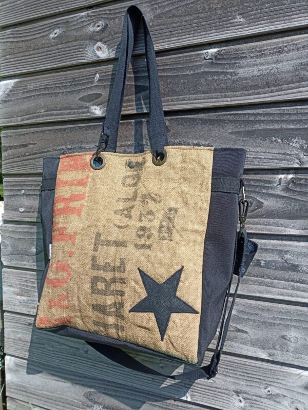Sac cabas bandoulière Parsi en toile de jute recyclée et simili cuir noir – Image 5