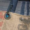 Sac cabas bandoulière Parsi en toile de jute recyclée et simili cuir noir – Image 8