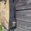 Sac cabas bandoulière Parsi en toile de jute recyclée et simili cuir noir – Image 3