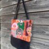 Sac cabas Stuart en toile de coton imprimé de visages et en velours noir – Image 2