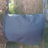 Sac besace bandoulière Samuel Fallentin en simili cuir marine et en coton enduit fleuri multicolore – Image 5