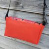 Kiouni sac bandoulière en simili cuir rouge et en coton enduit fleuri – Image 6