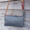 Kiouni sac bandoulière en simili cuir gris et en coton enduit fleuri – Image 5