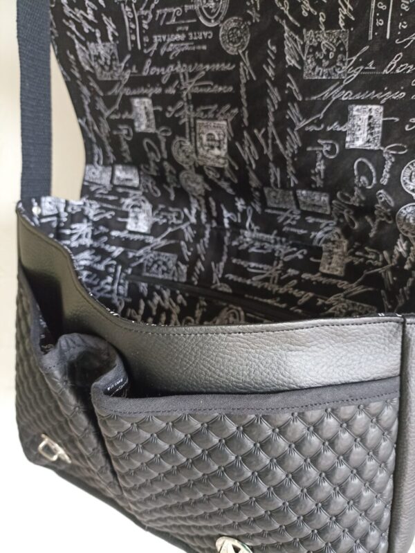 Sac besace bandoulière Fallentin en simili cuir noir et en coton enduit zébre – Image 6