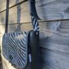 Sac Verne en simili cuir noir et coton enduit zébre – Image 3