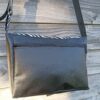 Sac Verne en simili cuir noir et coton enduit zébre – Image 5