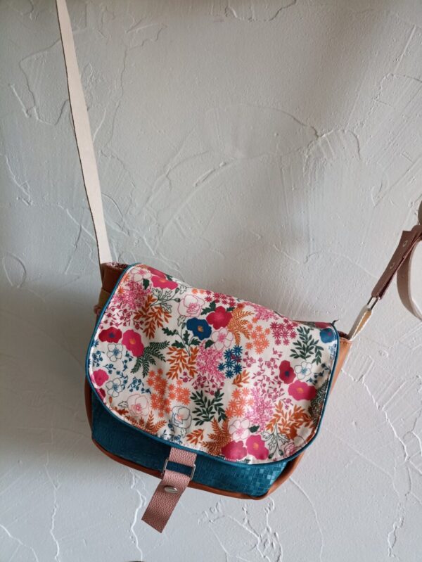 Sac fix en simili cuir rouille et en coton enduit jardin fleuri – Image 2