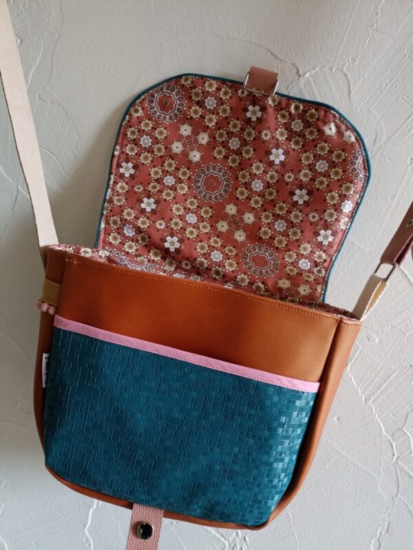 Sac fix en simili cuir rouille et en coton enduit jardin fleuri – Image 6