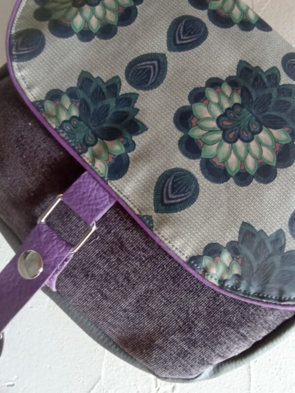 Sac fix en simili cuir gris antracite et en coton enduit fleurs de lotus – Image 3