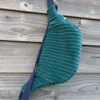 Banane petit modèle en velours bleu canard – Image 5