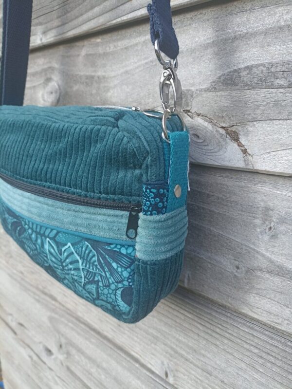 Sac Henrietta en velours bleu canard et floral – Image 3