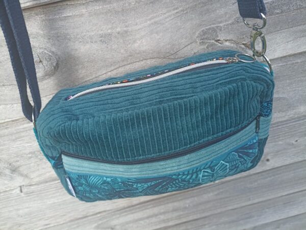 Sac Henrietta en velours bleu canard et floral – Image 5