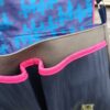 Sac bandoulière Fallentin en simili cuir gris et coton enduit fleurs roses – Image 7