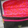 Kiouni sac en simili cuir noir et en coton enduit kaki floral – Image 7