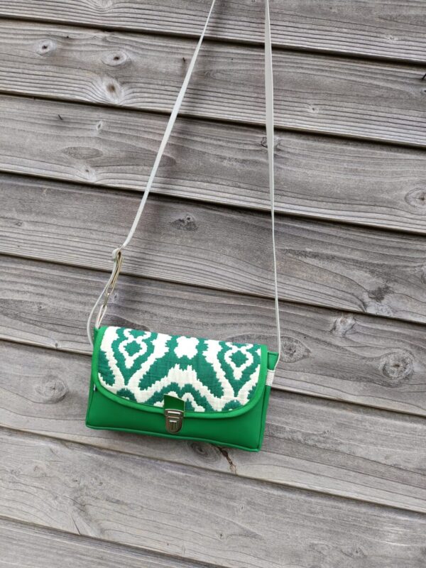 Kiouni sac en simili cuir vert et en tissu jacquard vert – Image 2