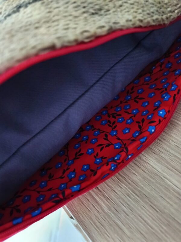 Coussin Jejeeh en toile de jute et en velours rouge – Image 5